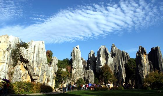 距昆明市区90公里距石林风景区20公里; 国内旅游·昆明大理丽江