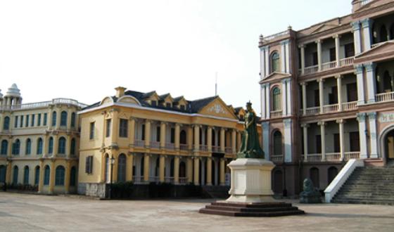 五彩缤纷--横店影视城两日游